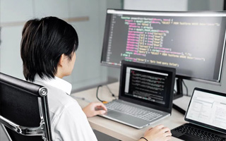 郓城 ,php声明和调用变量的符号是什么？